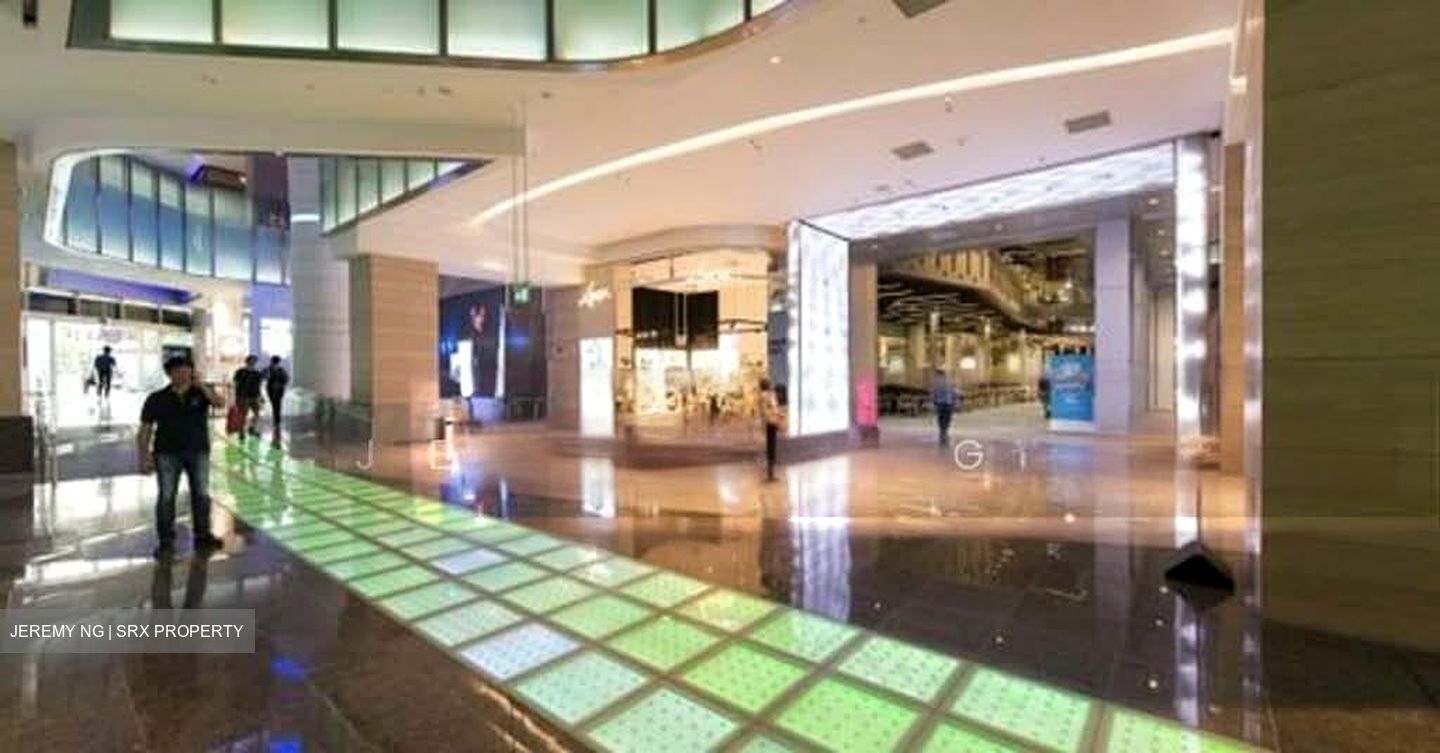 Orchard Central (D9), Shop House #590221121